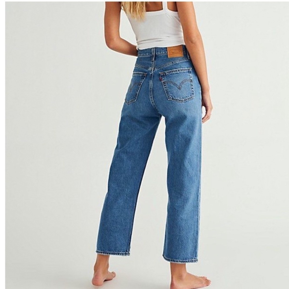 Levi's Womens Ribcage Straight Ankle Jeans High Rise Medium Wash Size 25 - Picture 2 of 11